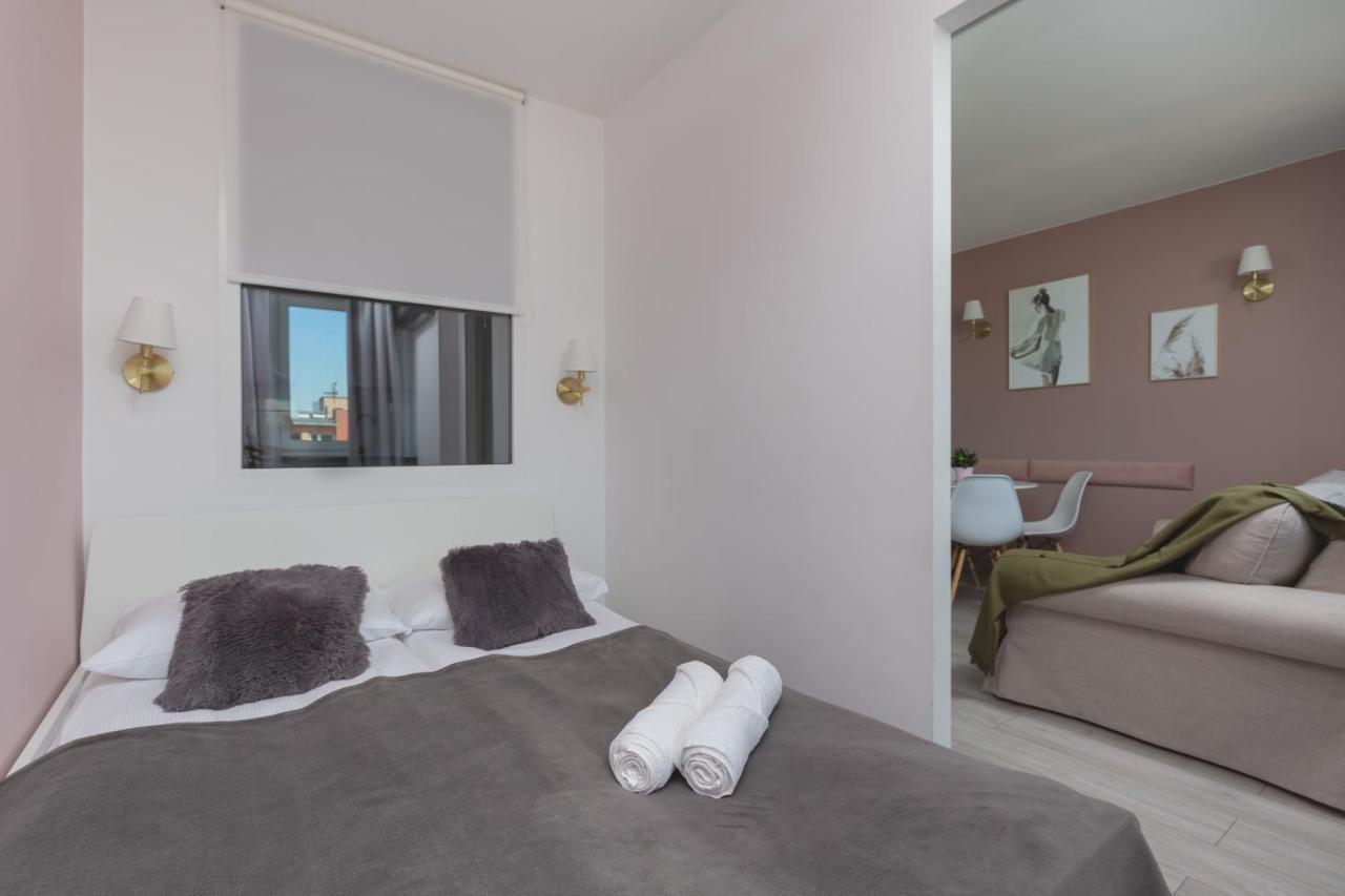 Apartaments Solec 79 By Noclegi Renters Warszawa Zewnętrze zdjęcie