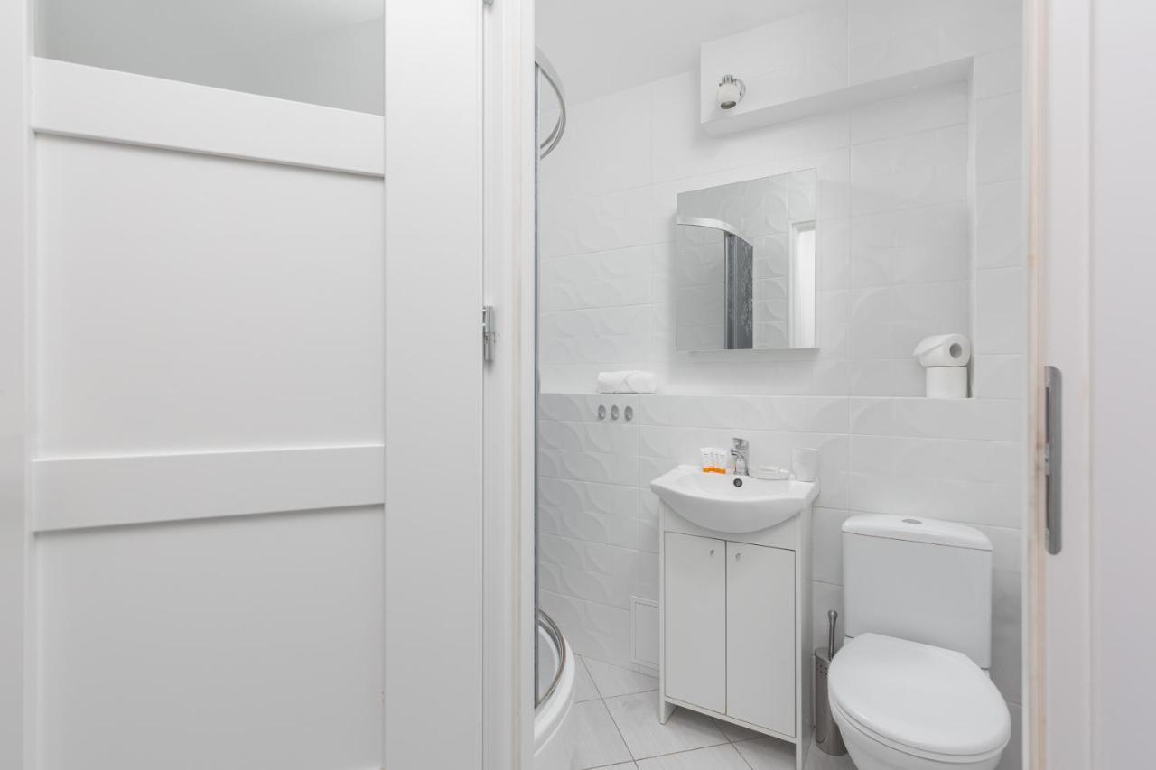Apartaments Solec 79 By Noclegi Renters Warszawa Zewnętrze zdjęcie