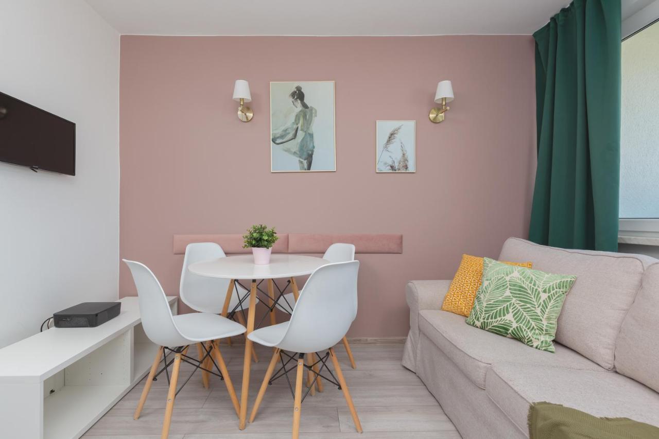 Apartaments Solec 79 By Noclegi Renters Warszawa Zewnętrze zdjęcie