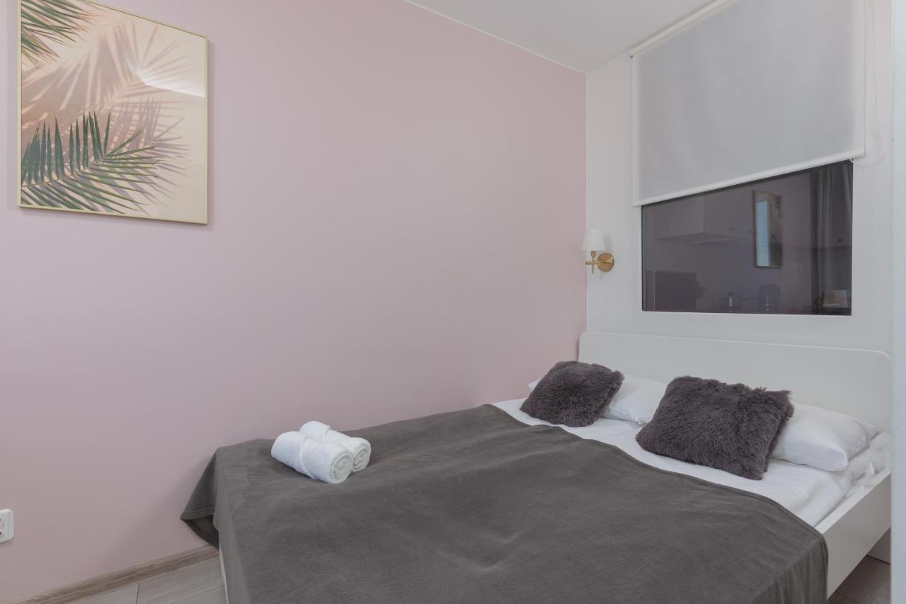 Apartaments Solec 79 By Noclegi Renters Warszawa Zewnętrze zdjęcie