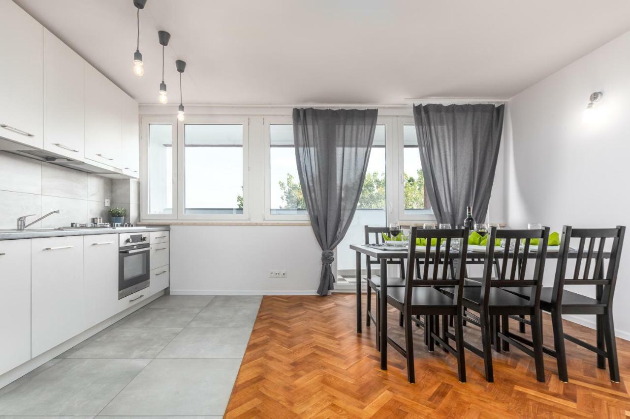 Apartaments Solec 79 By Noclegi Renters Warszawa Zewnętrze zdjęcie